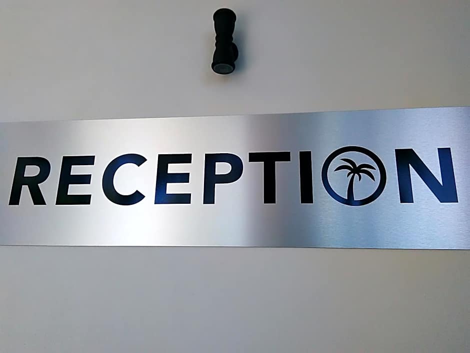 Palm Court Motor Inn