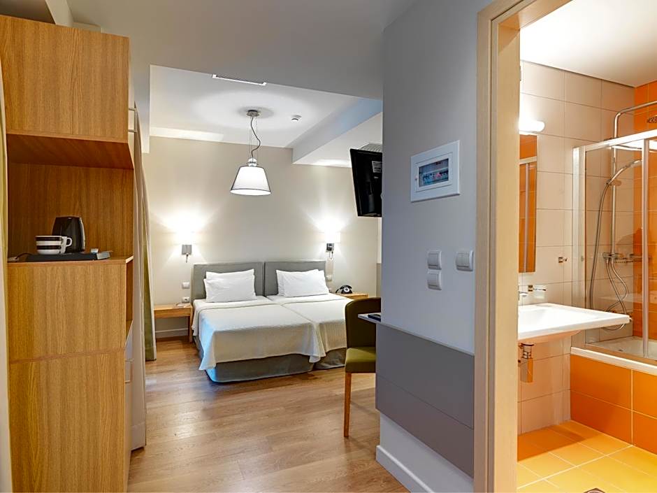 Phidias Piraeus Hotel