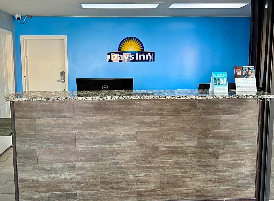 Days Inn by Wyndham Morristown