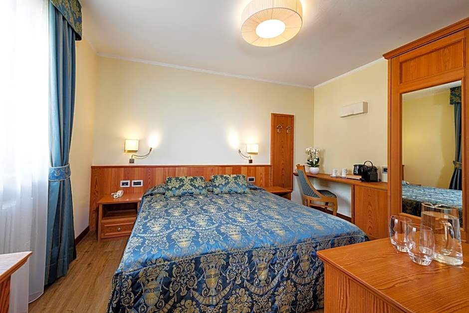 Family Hotel Serena