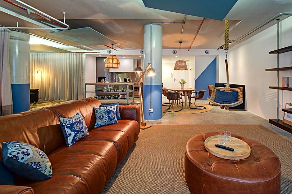 Zara Tower – Luxury Suites and Apartments