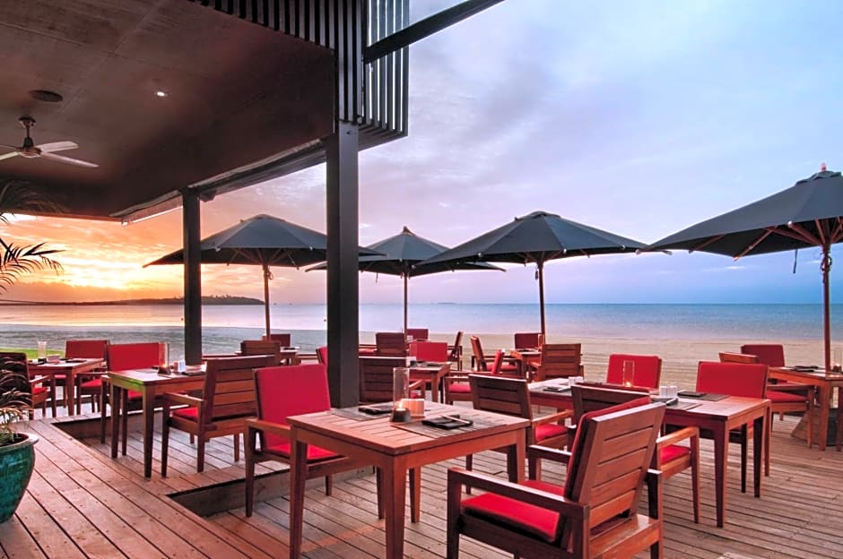 Hilton Fiji Beach Resort and Spa