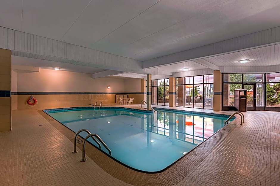 Quality Inn & Suites Brampton