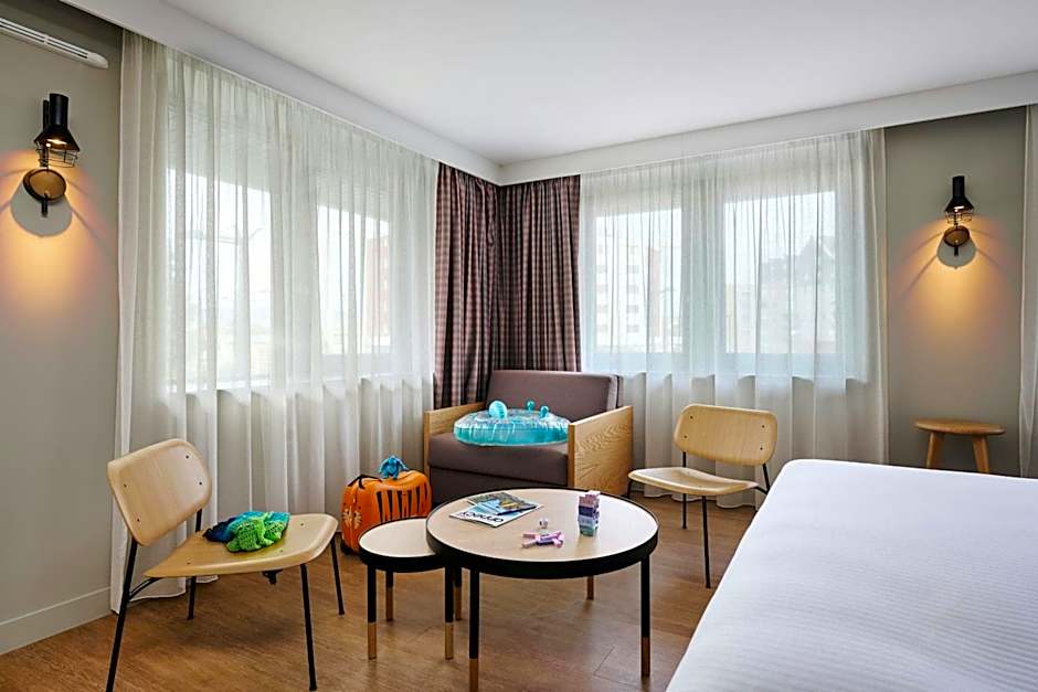Moxy Annecy
