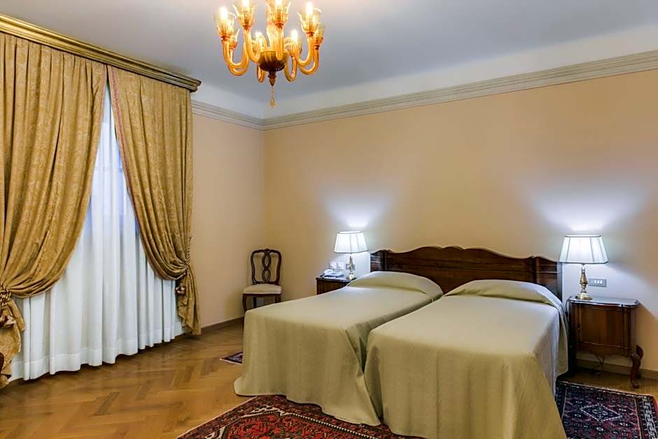 Villa Fenaroli Palace Hotel