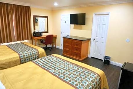 Deluxe Double Room with Bath