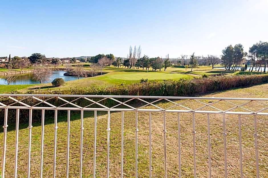 Residhotel Golf Grand Avignon