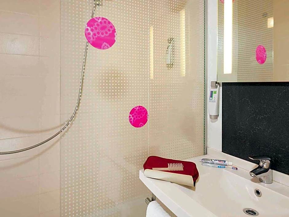 Ibis Styles Bethune Bruay Hotel