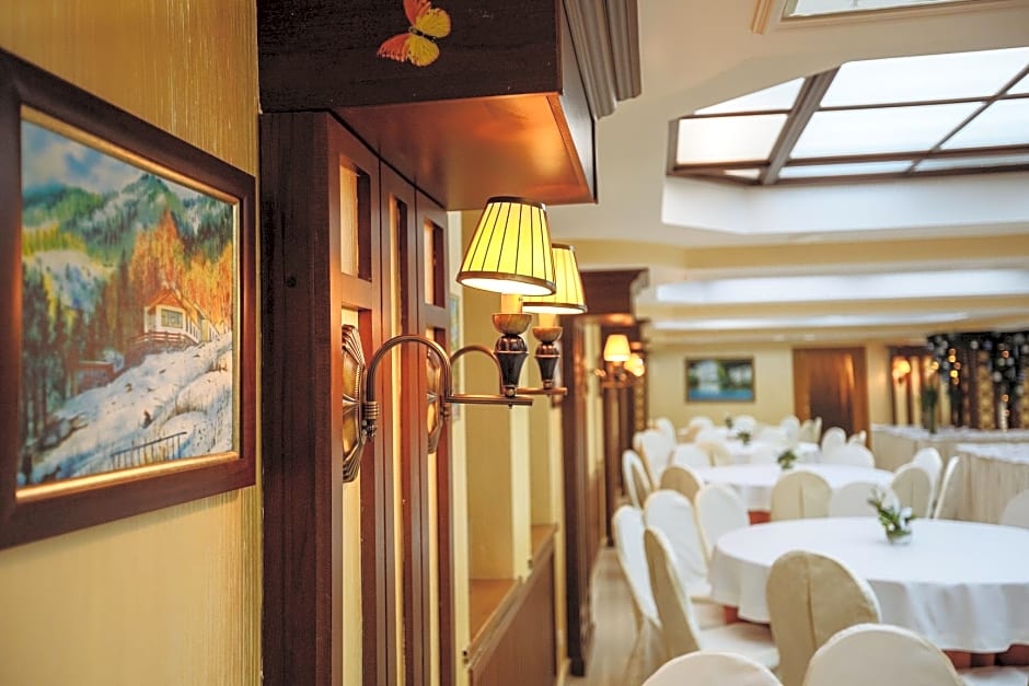 Kazzhol Hotel Almaty