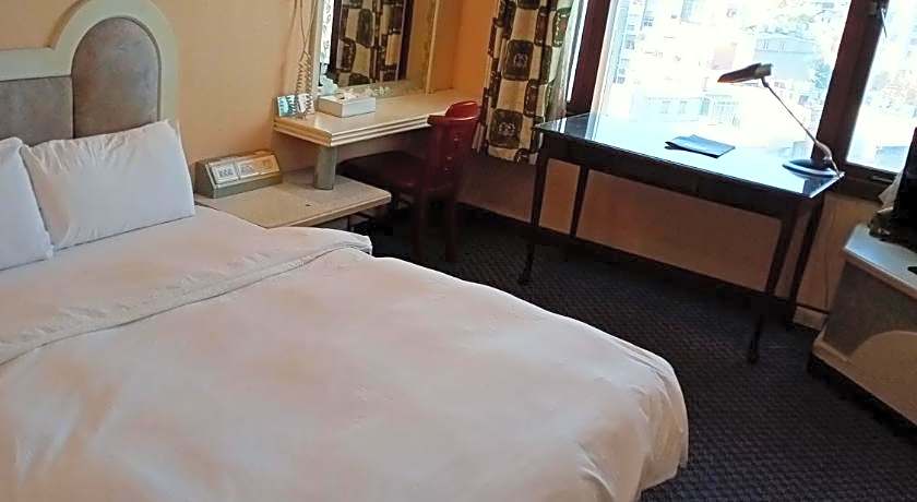 Chungli Business Hotel
