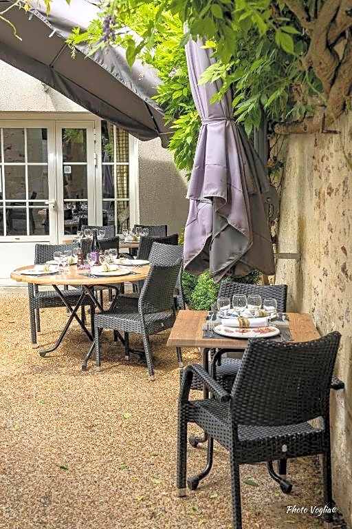 Logis Auberge Le Colombien - Hôtel et Restaurant