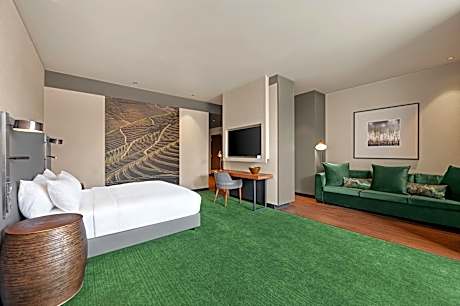 king junior suite with balcony and view