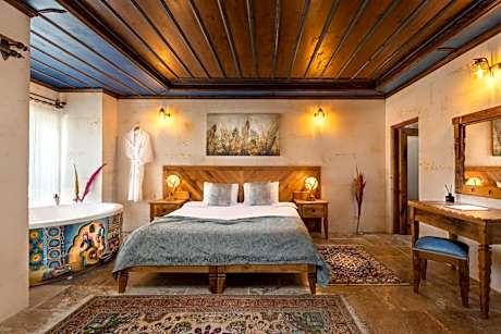 Deluxe Stone Room