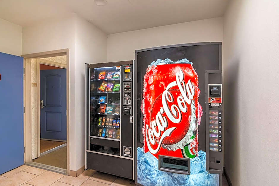 Motel 6 Bell Gardens