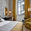 Hotel Savoy