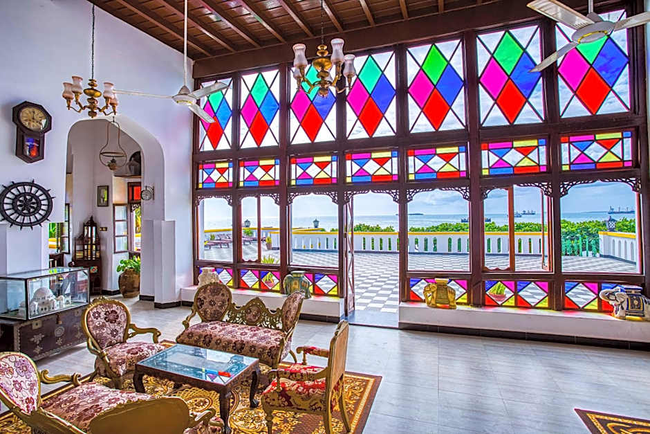 Tembo House Hotel