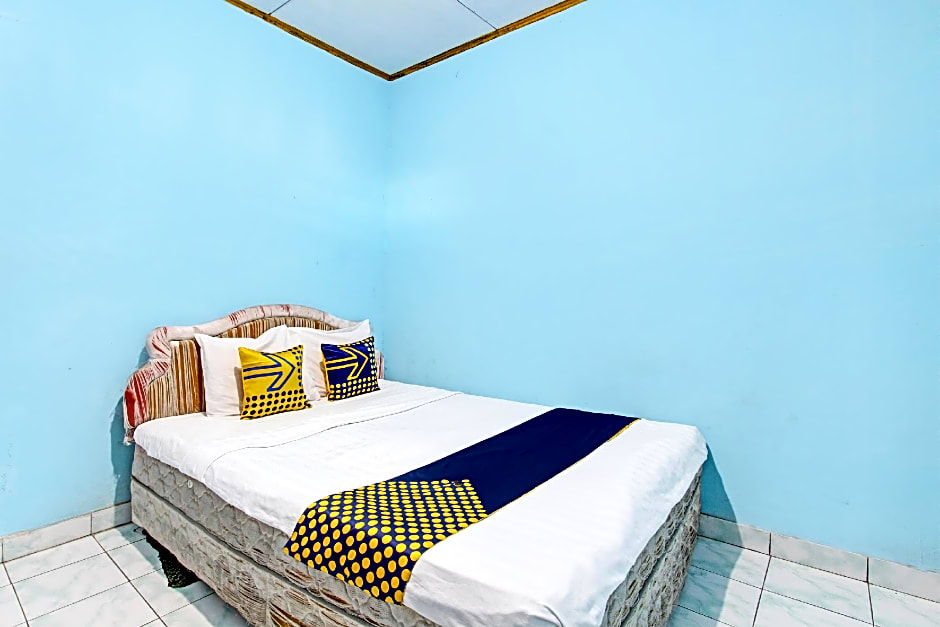 SPOT ON 92873 Losmen Parikesit