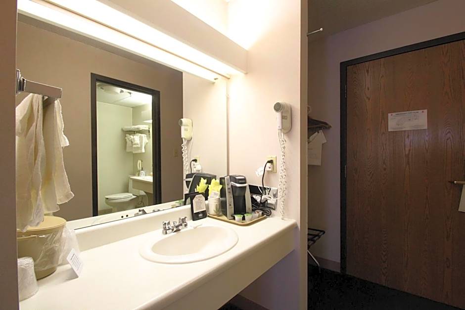 Black Bear Inn, an Ascend Collection Hotel