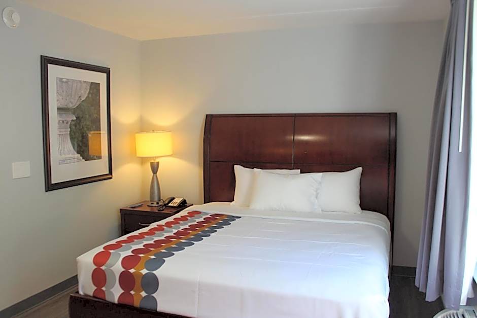 Rodeway Inn Clemmons - Winston-Salem Area