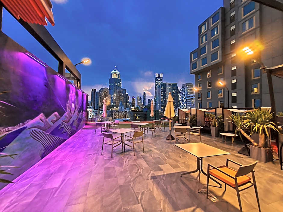 Citrus Suites Sukhumvit 6 by Compass Hospitality (SHA Extra Plus)