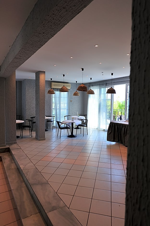 Anamar Skiathos Hotel