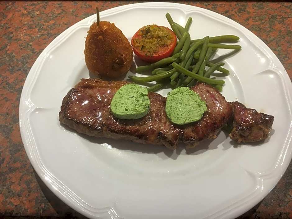 Logis Hôtel - Restaurant Aux Bruyères