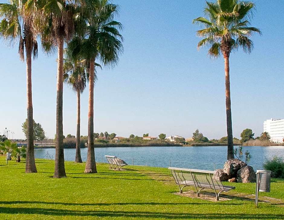 Universal Aparthotel Elisa