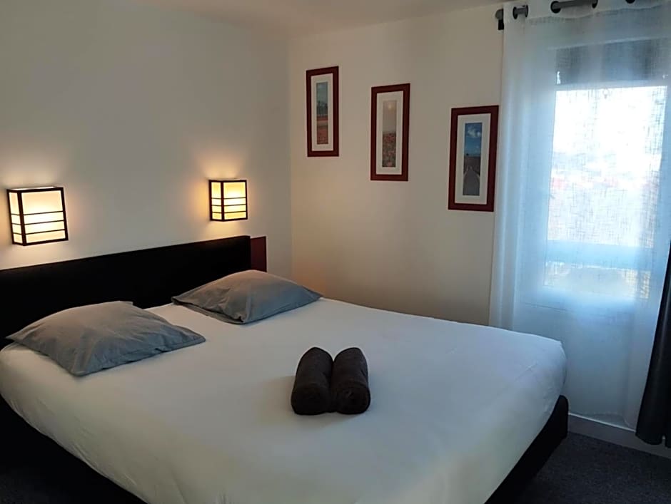 Kyriad Direct Saintes (ex Balladins)