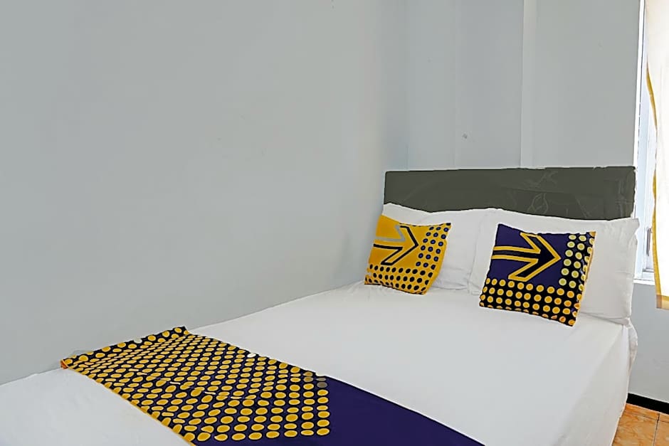 OYO Life 1711 Serayu Sumbersari Residence