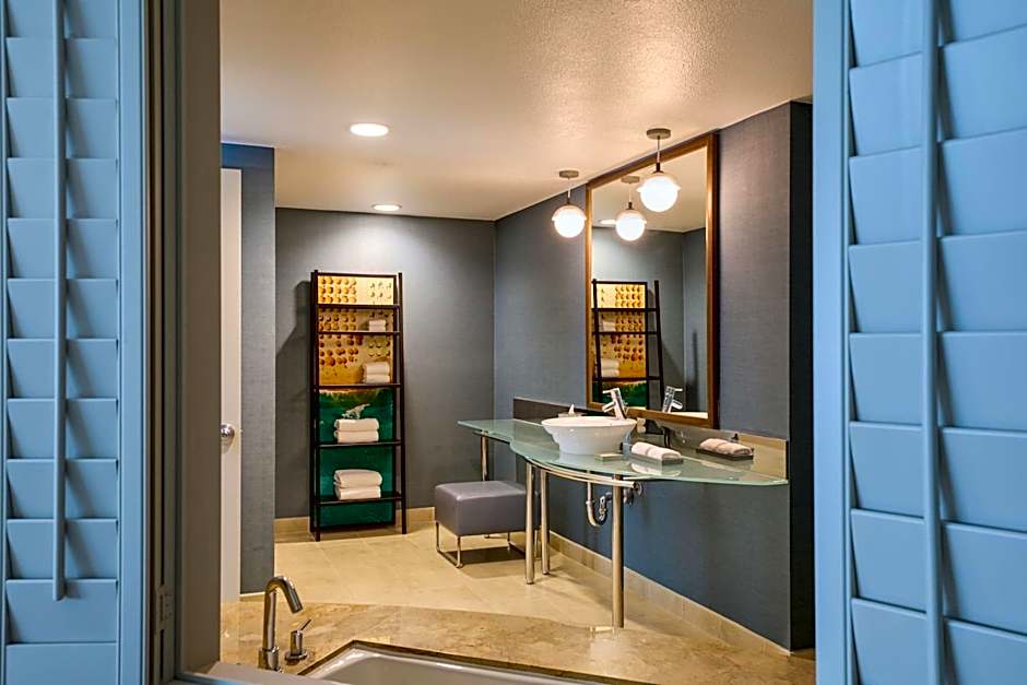 Renaissance ClubSport Aliso Viejo Laguna Beach Hotel