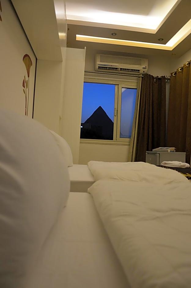 Pyramids Top Inn