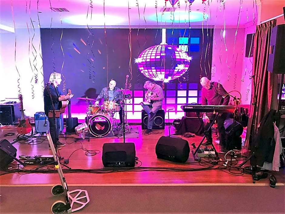 Eltham Gateway Hotel