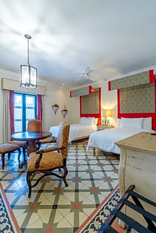 Suite with Two Double Beds