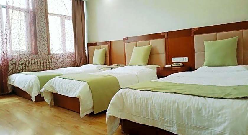 GreenTree Alliance Hulunbeier Zhalantun Railway Station Hotel