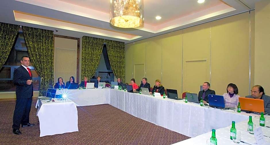 The Shirley Arms Hotel