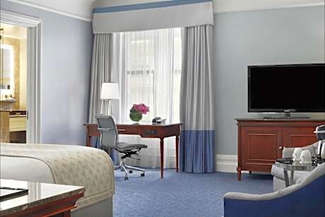 Signature King Room