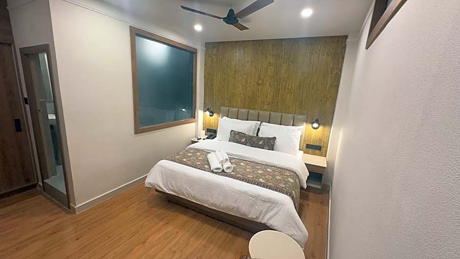 Hotel M & Resort