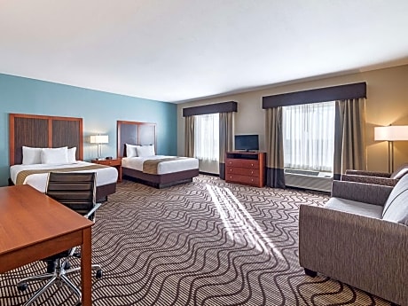 2 Queen Beds Deluxe Suite Non-Smoking