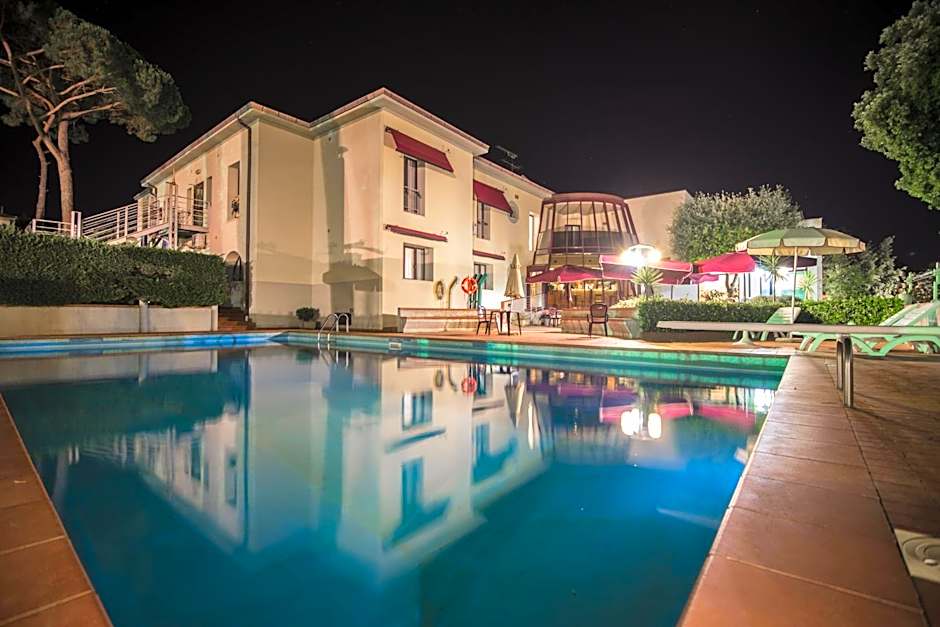 Hotel Kon Tiki