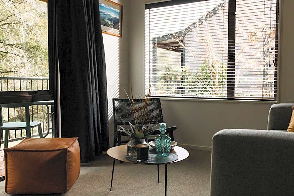 Maruia River Retreat