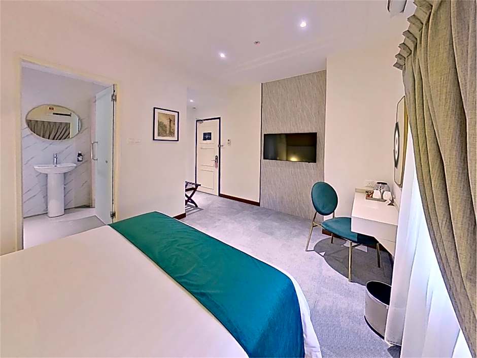 Signel Poshtel, the Rare Gem of North Borneo