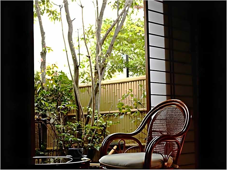 Yufuin Onsen Ryokan Mebaeso