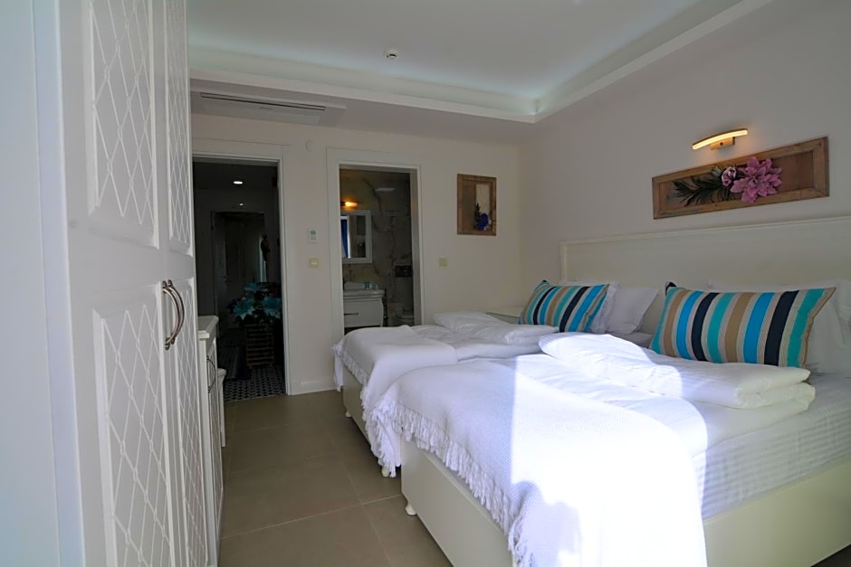 Dalyan Risus Suite