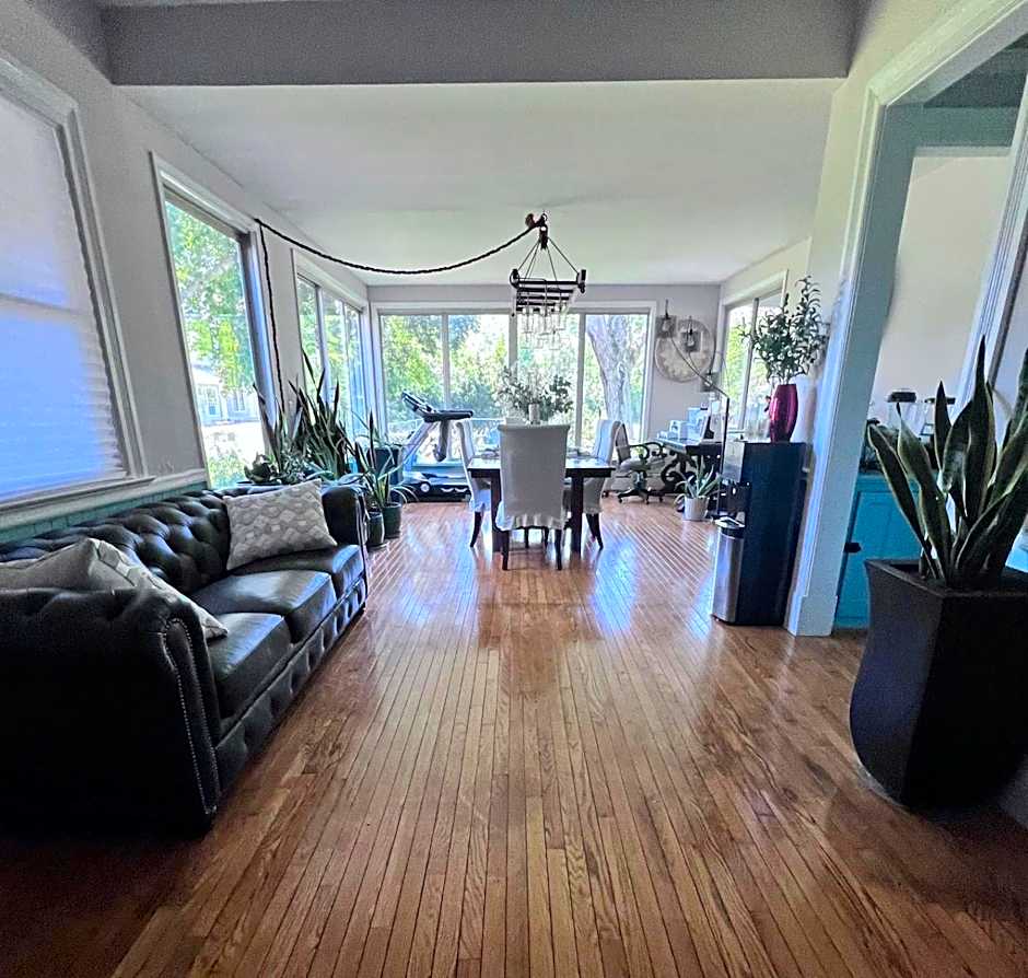 Niagara River Estate
