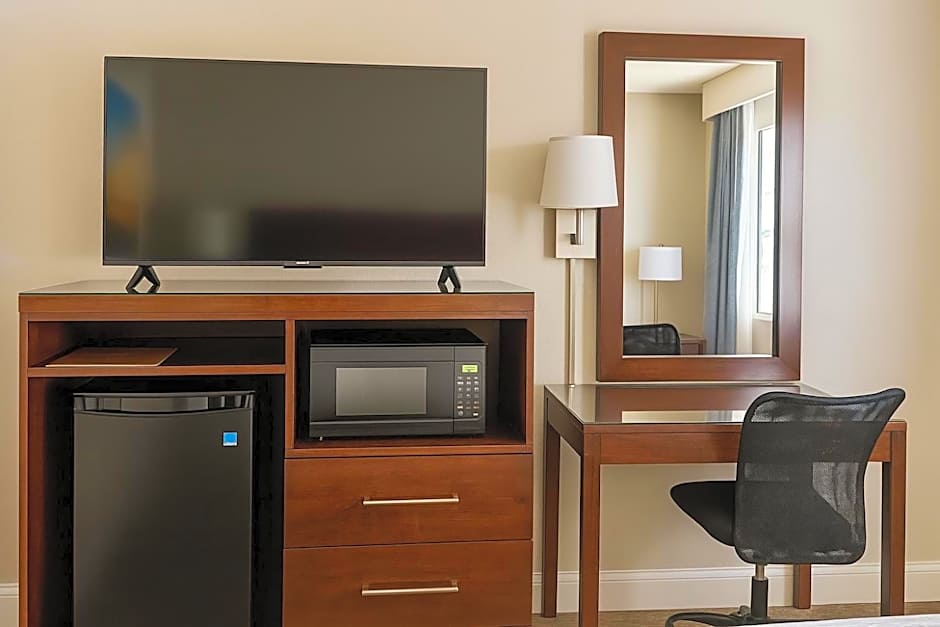 Days Inn by Wyndham Bradenton I-75