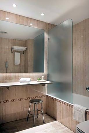 Standard Double or Twin Room with Extra bed (2 Adults + 1 Child)