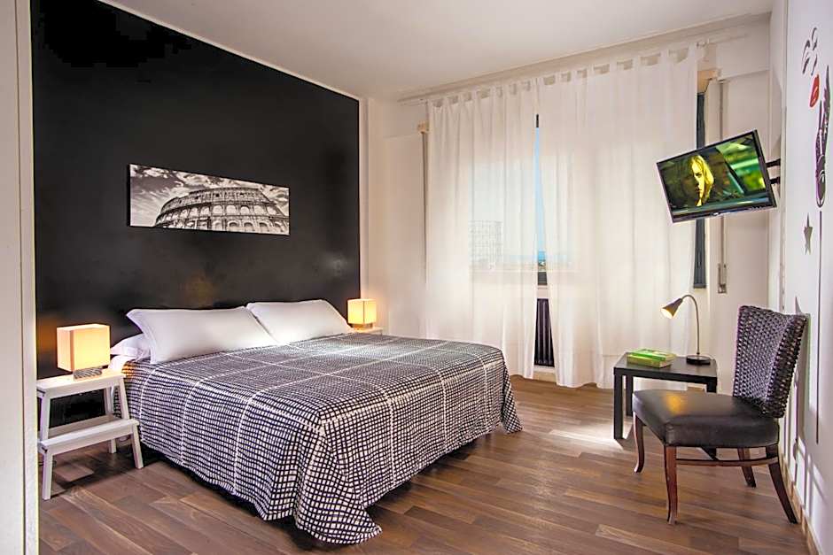Radio Hotel