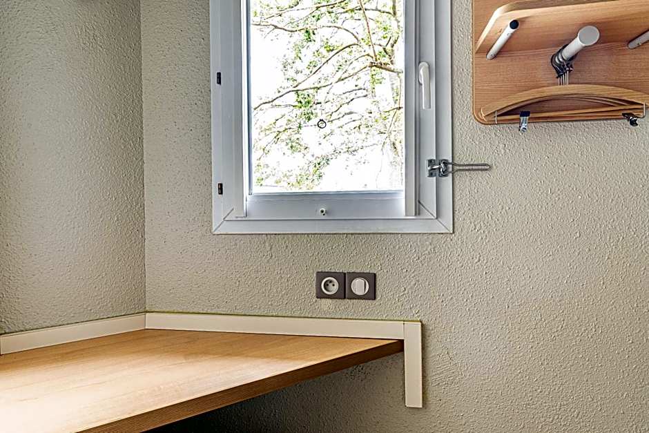 Fasthotel Cleon Rouen Sud