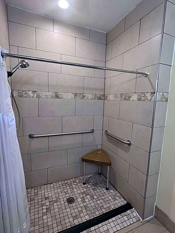 Photo 1 of 4 of 2 Queen Beds, Mobility Accessible, Roll in Shower