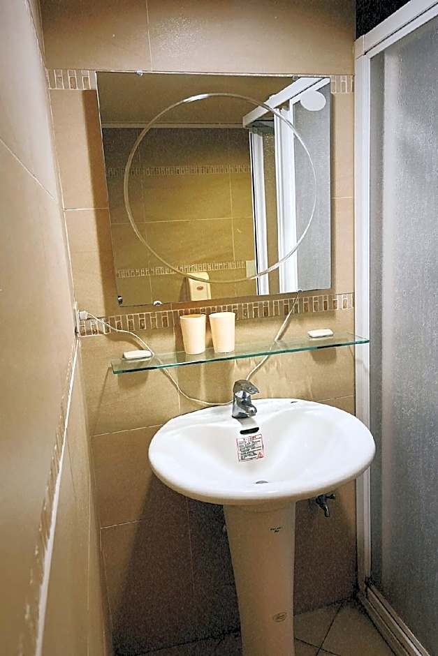 Sin Fu Business Hotel